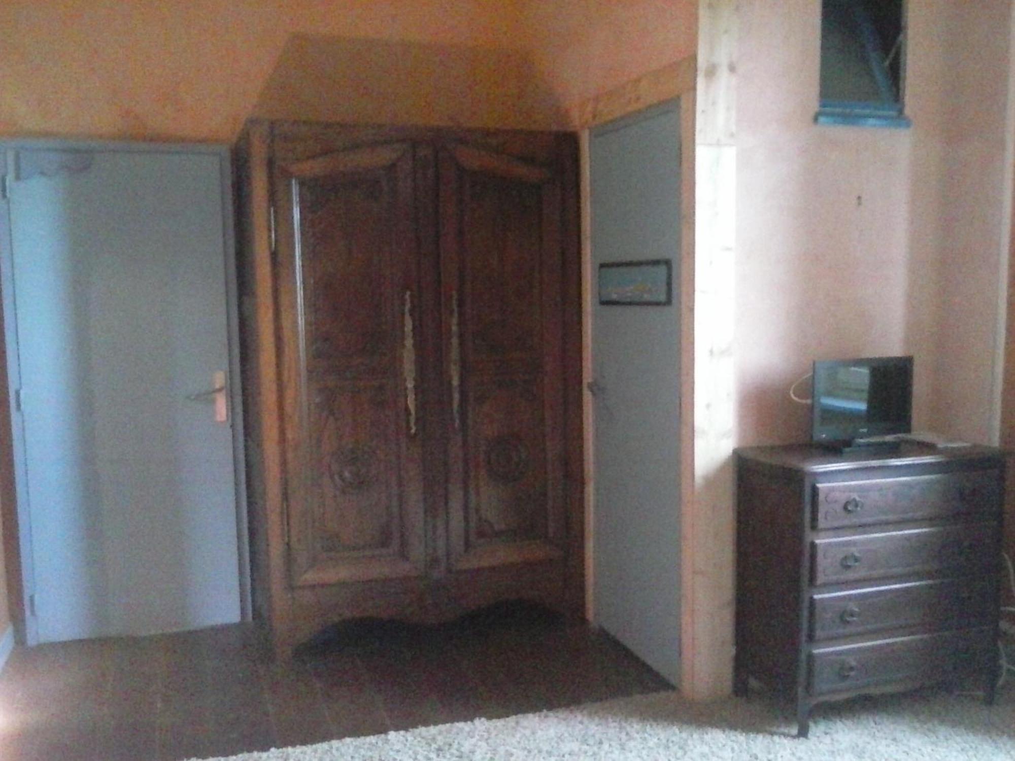 Les Gites Du Couvent Alternatif Camlez Quarto foto