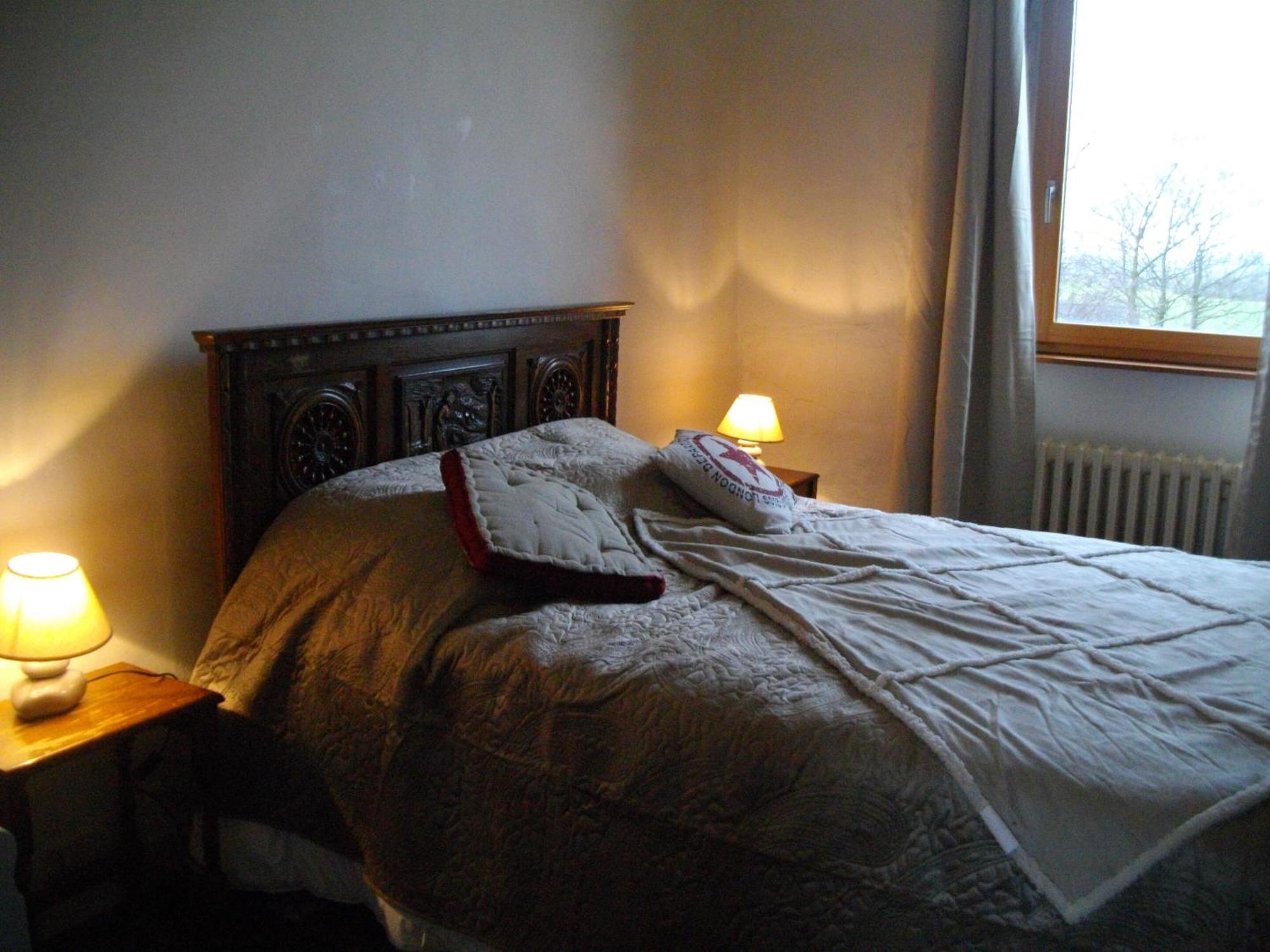 Les Gites Du Couvent Alternatif Camlez Quarto foto
